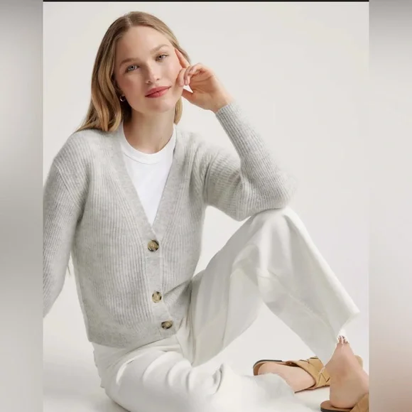 Quince baby alpaca wool cropped cardigan - Picture 3 of 12